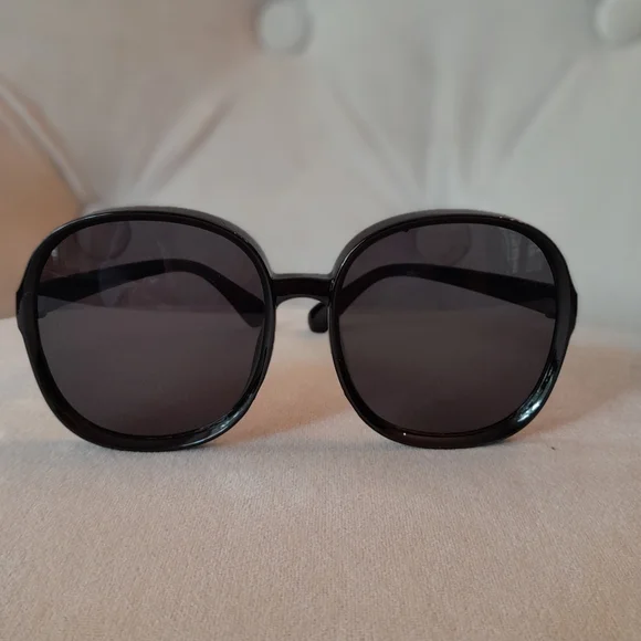 Accessories | Jackie O Black Sunglasses | Poshmark display picture 1